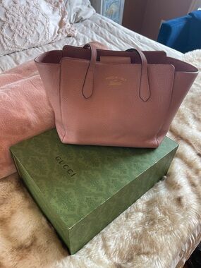 Gucci Dusty Pink Pebbled Leather Tote